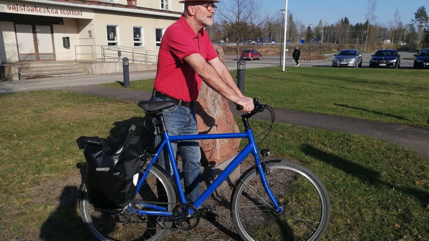 Opastettu pyöräilykierros Kouvolassa - historiaa Kymijoen ulkoilureitillä