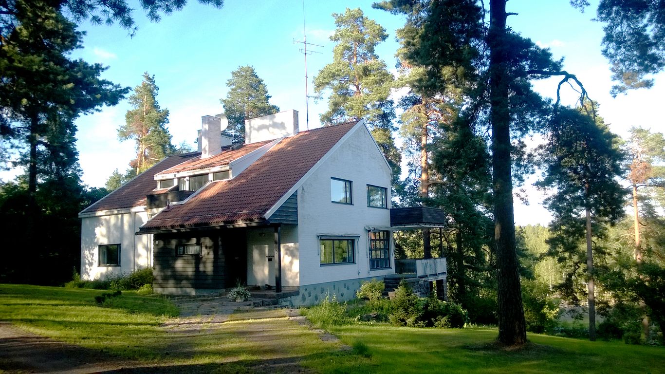 Aisti arkkitehtuuri Ankkapurhassa