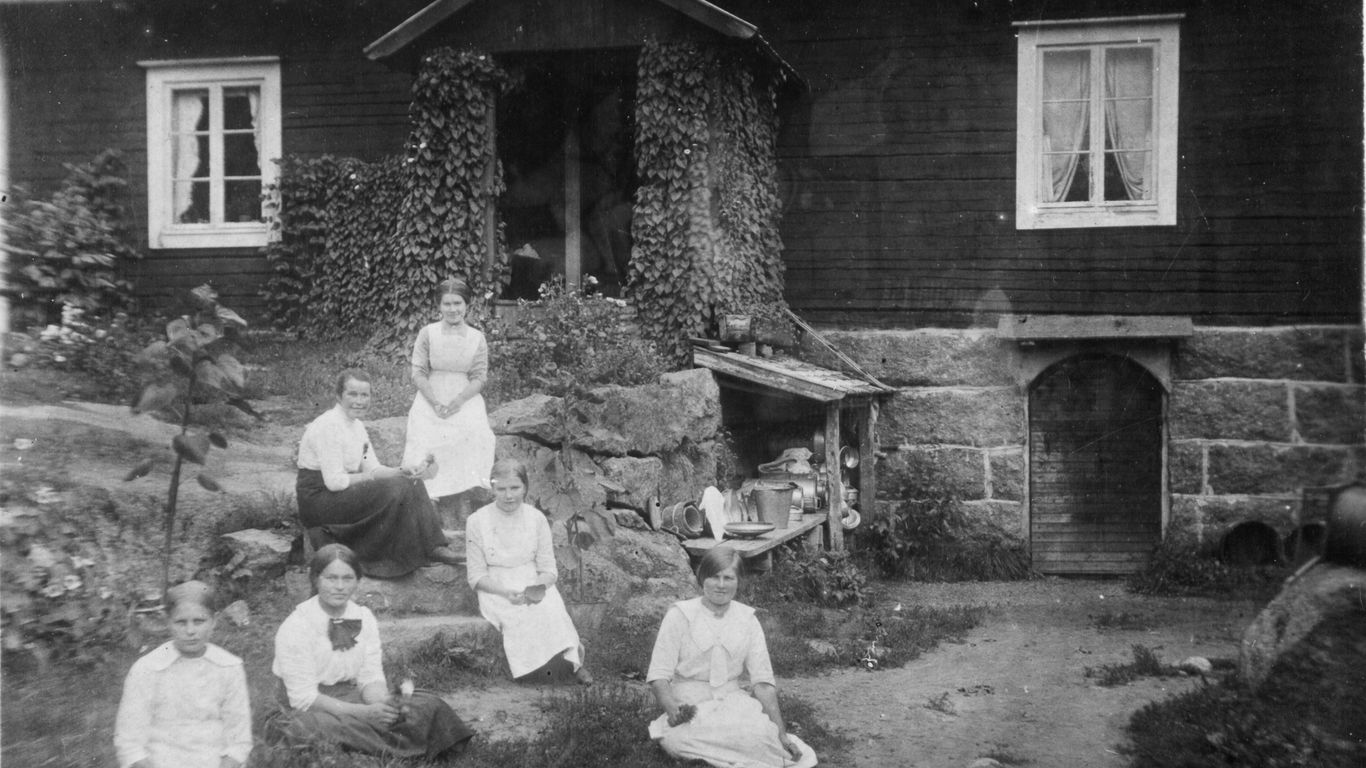 Wredebyn meijeri ja henkilökuntaa n. 1920