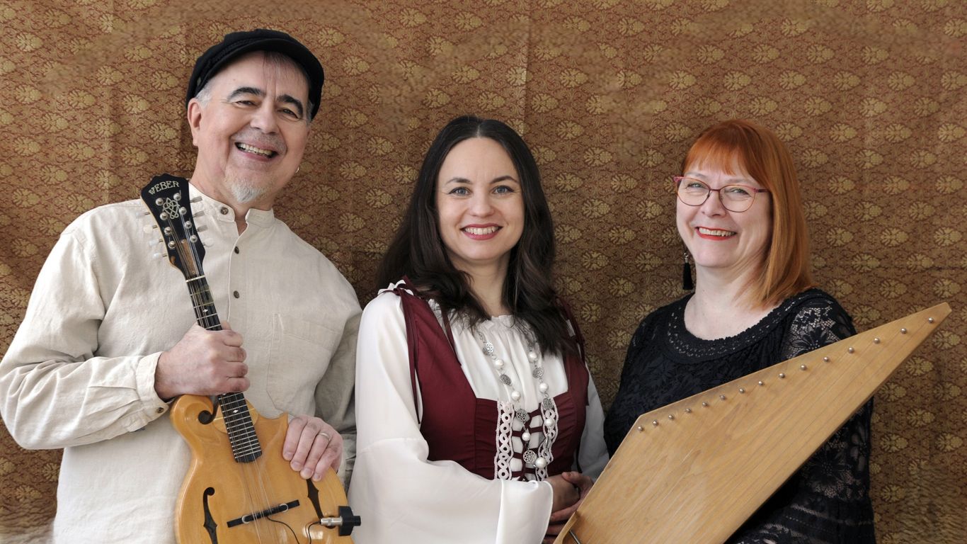 Rinne, Casten ja Raskinen soitinten kanssa